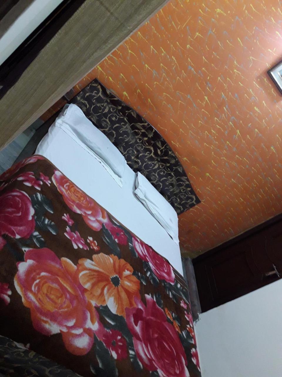 אודייפור Hotel Hari Home מראה חיצוני תמונה